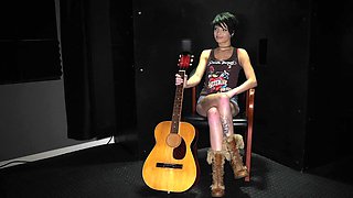 Kodi Jett's gloryhole action behind the scenes