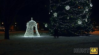 Slim Brunette Cutie Emma Evans Cucks Her BF, Pleasing a Generous Stranger With BJ & Sex On X-mas Eve