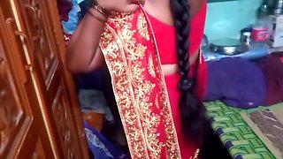 Desi Beauty Housewife Sary Changing In Home
