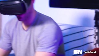 VR Bro Job - Gay Bareback Video - Masqulin