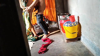 Desi bhabi ne apni e devar ke sath chudai karte time kisine video bana liya hua viral video