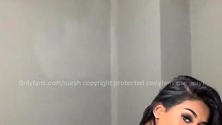 Cute amateur webcam teen girl toying pussy on webcam