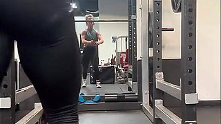 Saturday Squats with Simone Steele