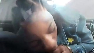 Black Amateur Gives a Blowjob in the Car