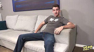 Innocent guy exploring his first time