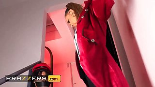 Brazzers - sexy pinkish haired Lily Lou rams her face in inbetween emma fix's and Chloe Surreal's feet until they both cum