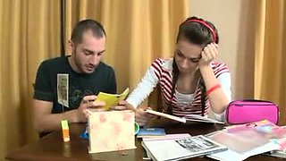 Rusa Linda Folla Con Gran Experiencia Y Placer Creampie