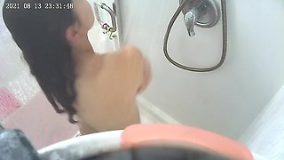 Beatiful Amateur Japanese wife in shower