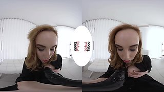 Red Bird VR Porn: One On One With Red Bird - VirtualTaboo