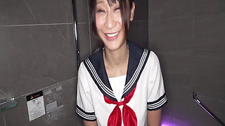 Present Extreme Wife 02: Abandoning the Husband