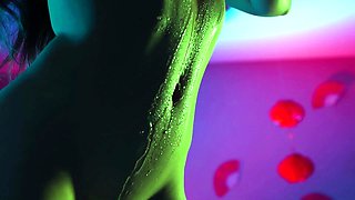 Amateur Teen Babes Licking pink wet pussy