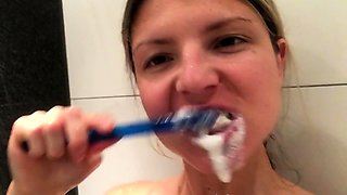 Blonde euro babe makes out while masturbating