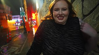 Sarah Taylor's Blonde Slut Mom Passion Ignites in Heat