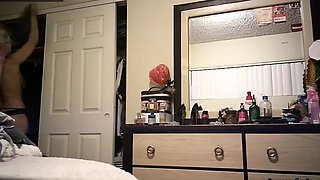 Bending stepmom, bare ass (hidden cam)
