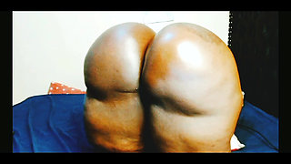 Big Ass Oiled BBW Twerking