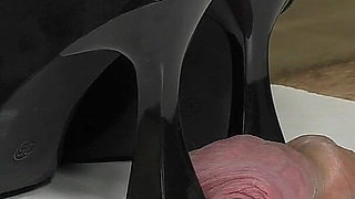 Amazing Cockcrushing with High Heels