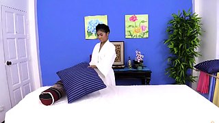 Seductive Thai Girl Takes Masseur Cum Deep In Her Pussy