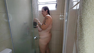 watch cute bbw take a nice shower