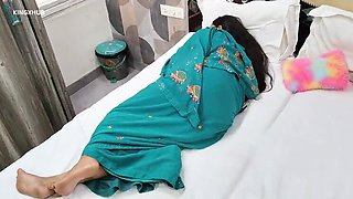 Indian Stepmom Fucks Son in Shared Bed - Full Hindi Audio Desi Aunty Roleplay