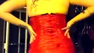 amateur blonde solo webcam