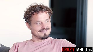 cougar enjoys face making love nad raunchy sex