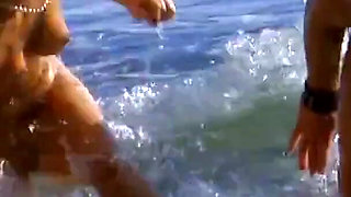 Sexy Video: Milky Leo