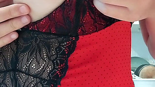 Naughty Teen Showing Off on CAM