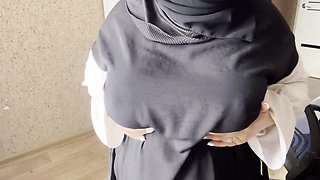 Muslim Woman Masturbates in Hijab
