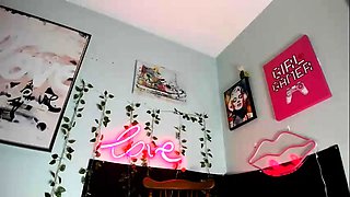 Amateur solo with a hot busty tranny