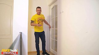 Step-mom suggest her bum for step son to creampie - fakehub