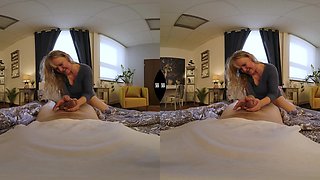 Horgy granny VR porn