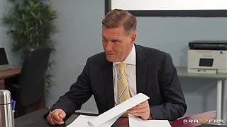 Attractive MILF coquette Zara DuRose horny sex clip