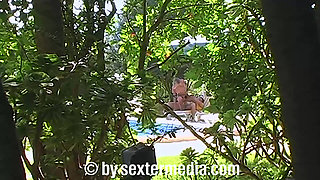 Bikini girl Cindy wants her wet ass to be inseminated
