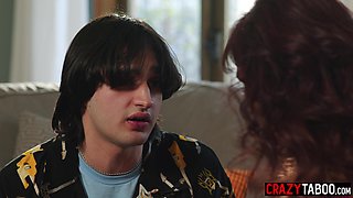 Stepmom Syren De Mer came for big penis