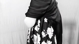 Muslim Hijabi Beautiful Housewife Fucking with Neighbor - With Clear Bangla Audio