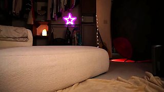 Solo hoe spreading ass and pussy after toying masturbation
