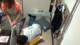 巷で噂の「おばさんレンタル」サービス 110