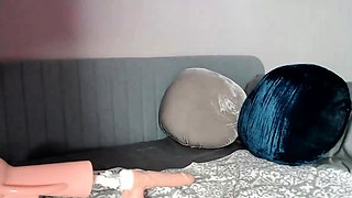Masturbating solo babe loves her toys