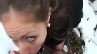 olivia se donne en doging a la neige