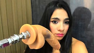 Webcam big booty brunette fucking machine toy hard