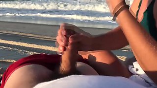Beach sex is the craziest way to have heavy orgasm for a cock
