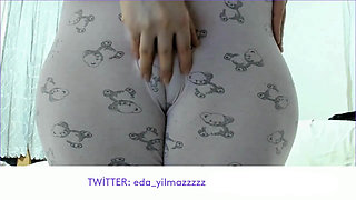 Camel Toe - Turkish MILF