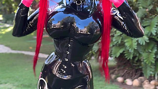 Begloss Girl in Paradise