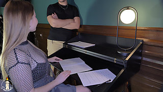 Hot Big Boobs Student Gets Fucked, 69, Doggystyle, Riding and Cumshot on Her Tits