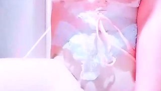 Big boob brunette masturbates on webcam