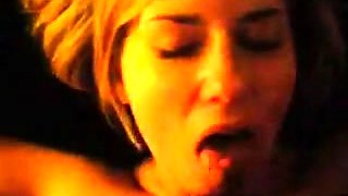 Chupando Y Lamiendo Enorme Clitoris