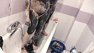 Amateur Couple Takes a Bath, Wife with Hairy Pussy, Big Ass, Big Tits.