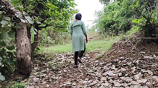 After College Holidays, Young Indian Desi Girl Goes to the Jungle with Her Boyfriends - Desi Village Young College Girl Jungle.
