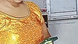 Priya Bhabhi Is Wearing a Very Beautiful Dress and Is Going to Make a New Real Video
