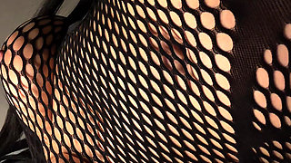 Masked Young Girl with Fat Pussy Masturbates